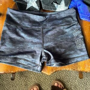 IAB MFG shorts with grip for legs SZ M